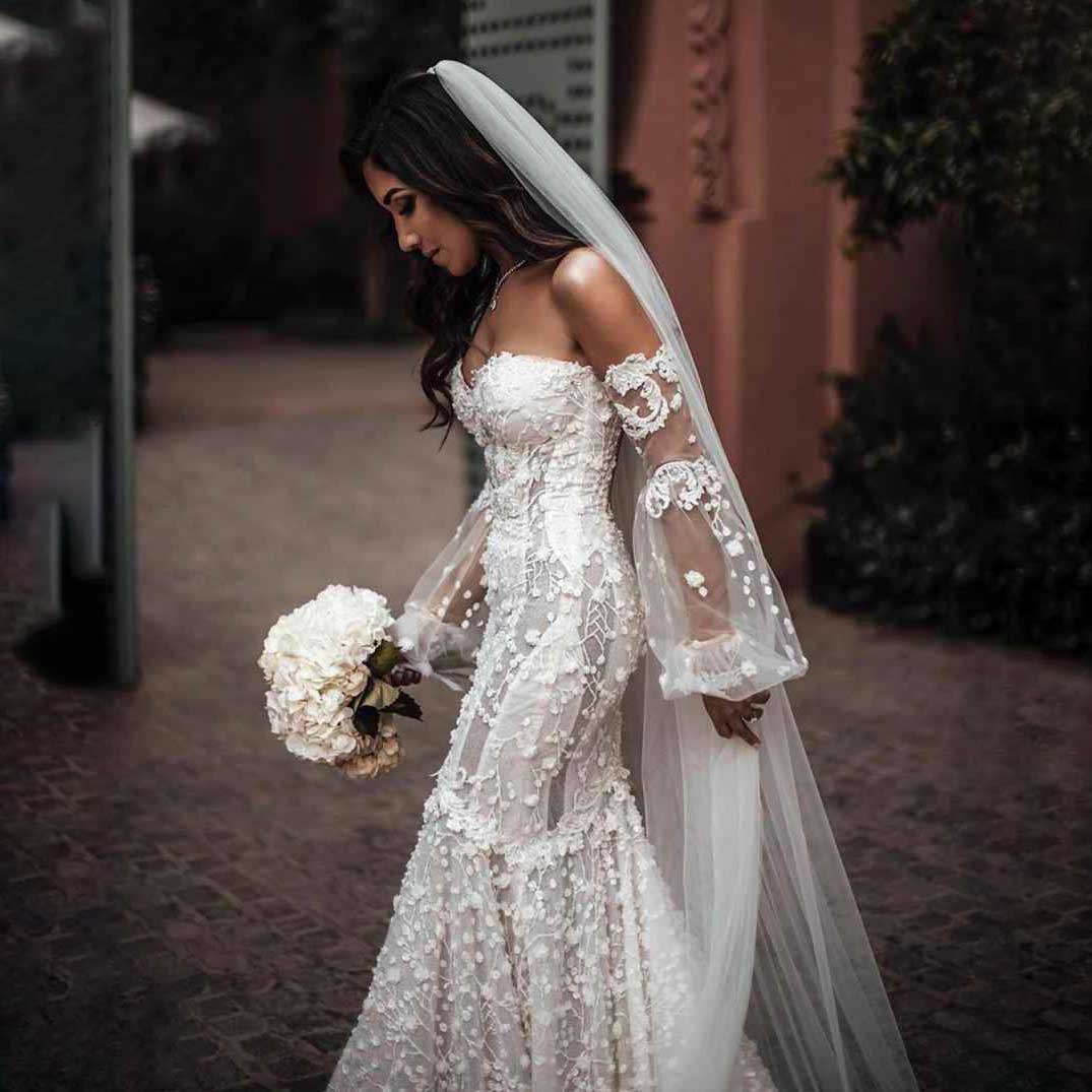 Classic Mermaid Wedding Dresses New Ball Gown Bride Dress 3D-Flowers Lace Bridal Gown Sweep Train Robe De Vestido HOT SALE Customized Plue Size H25677