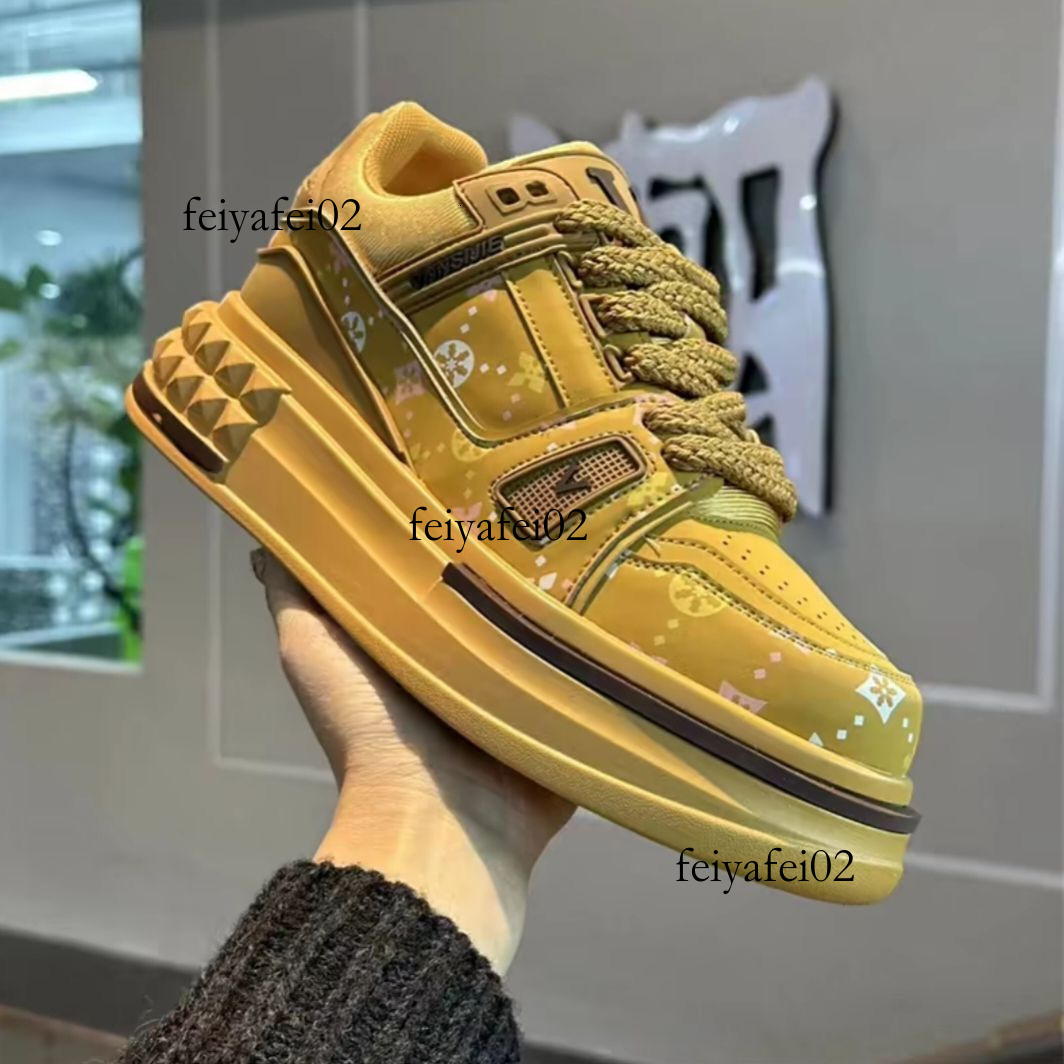 Top Trendy Brand Color blocked Casual Board Shoes 2025 Spring New Leather Face Dun Dun Shoes Height Raising Soft Bottom Casual Shoes d4