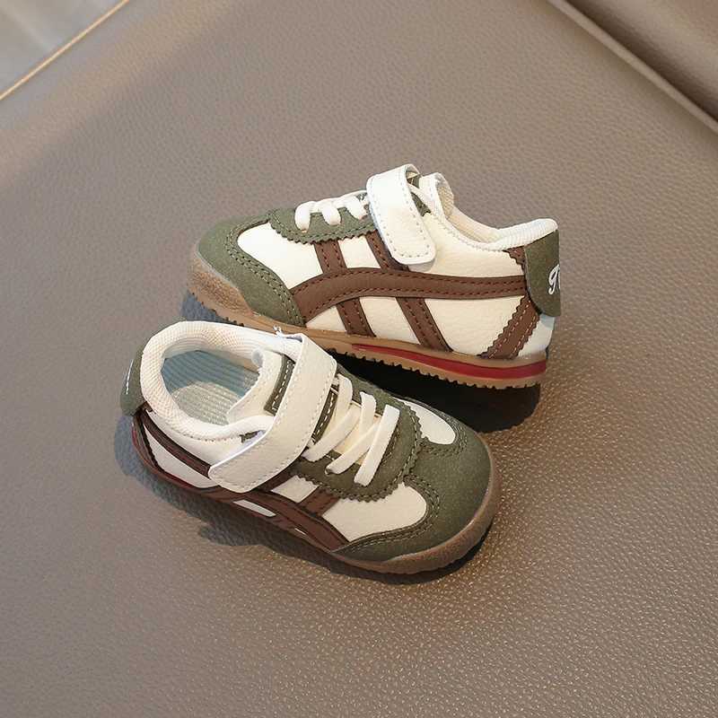 Childrens leisure sports shoes new fashion breathable boys leather running shoes childrens sports shoes spring and autumn baby walking shoes W250407