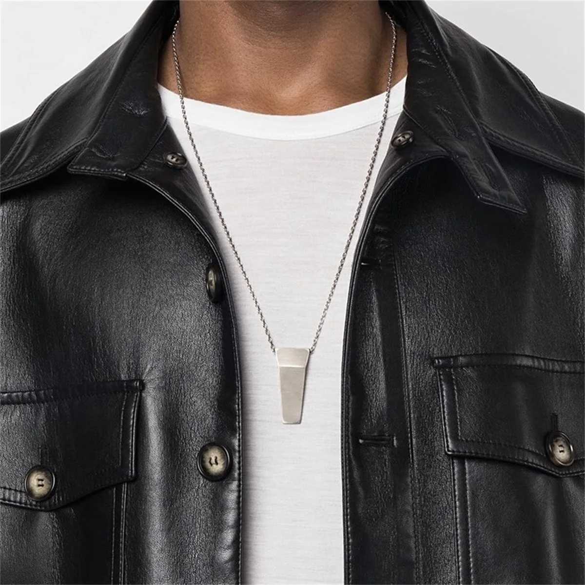 Geometric Split Tooth Pendant NecklaceC250407