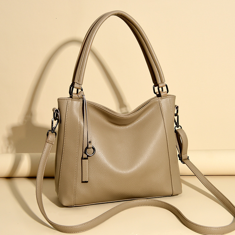2025 New Tote Bag Women's Large Capacity Design Bag Work Commute Single Shoulder Crossbody Handbag