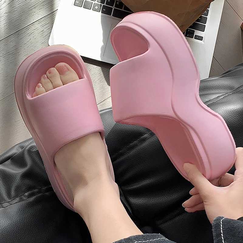 Solid color EVA platform slider womens thick sole N slider beach slider sandals womens summer 2025 soft sole wedge high heels sliderXJ250407