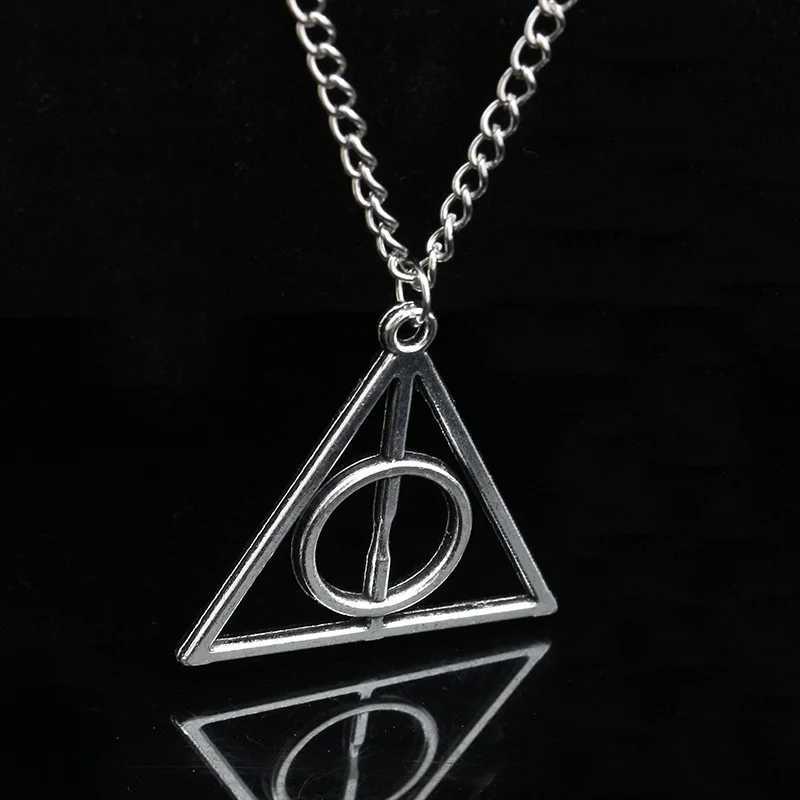 Potter Luna Deathly Hallows Triangular Circular Pendant Necklace Sweater ChainC250407