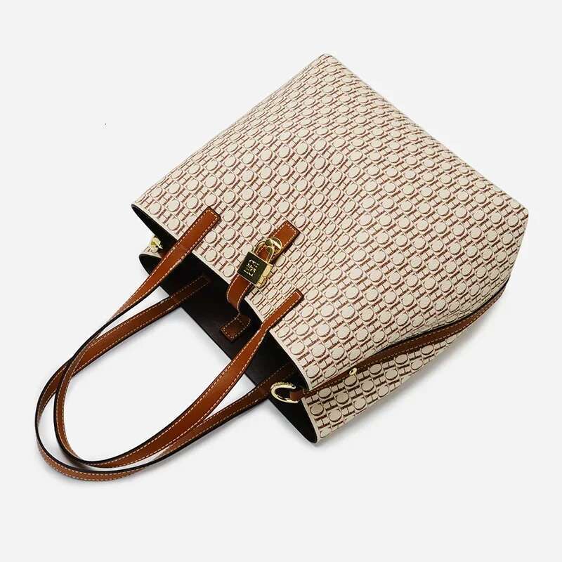 CH Brand Women's Shoulder Bag Elegant Light Practical With Bags Pure Color Simple Large hot Capacity Casual Resistant