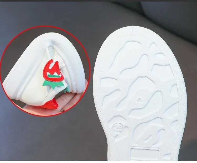 Childrens spring and autumn sports shoes boys breathable and comfortable running shoes girls fashionable sports and leisure soft sole anti slip childr