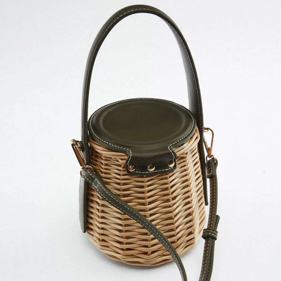 Women's Handbag Drowstring Straw Beach Bag Summer Woven Bucket Crossbody Shoulder Bags Bohemian Female Handmade Rattan Tote