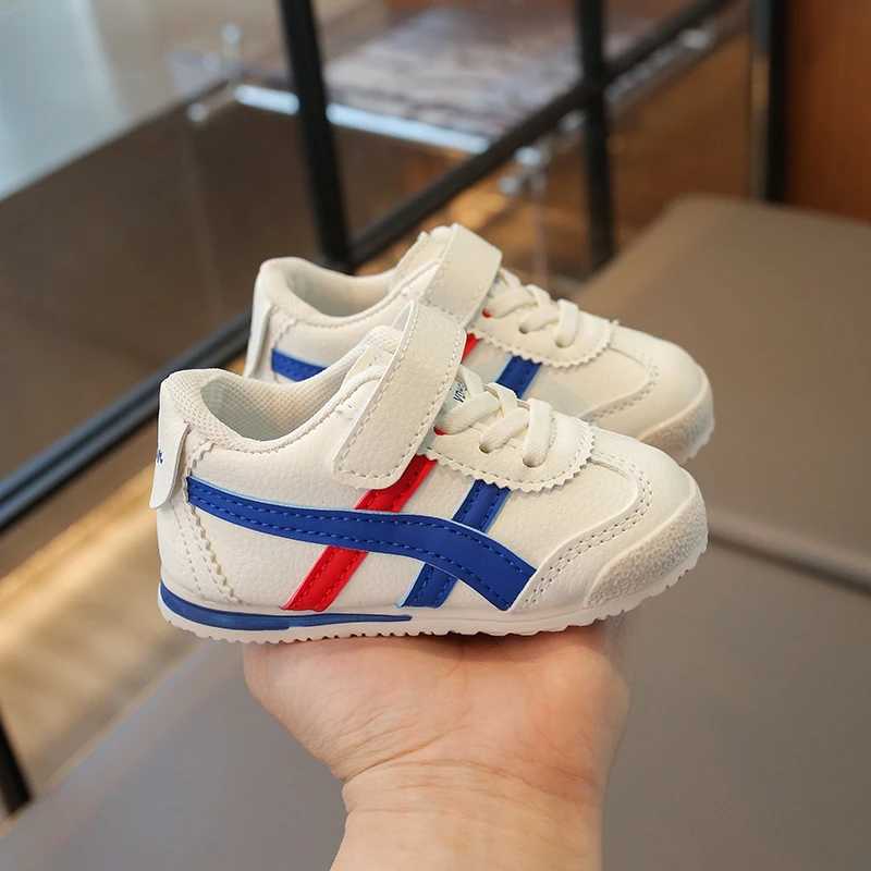 Childrens leisure sports shoes new fashion breathable boys leather running shoes childrens sports shoes spring and autumn baby walking shoes W250407