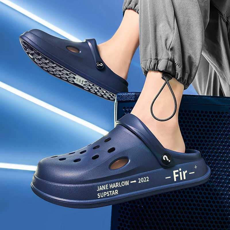 New Arrival Hole Shoes Outdoor Mens Sandals Breathable Lightweight Soft EVA Mens Slippers Mens Garden Shoes Clogs Couple Beach Casual Shoes T250407