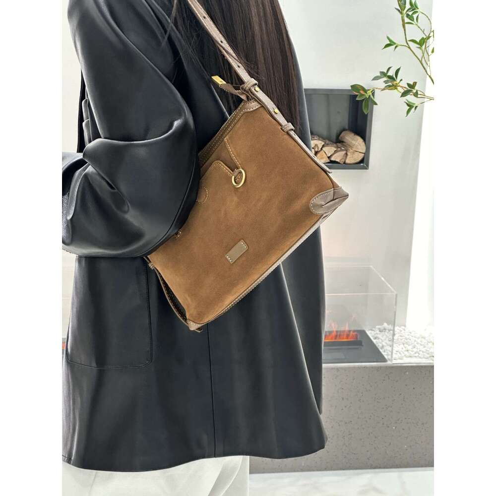 Luxury Bag Designer Niche Women's Vagabond Bag Suede Underarm Shoulder Bag Leather Envelope Dumpling Tote