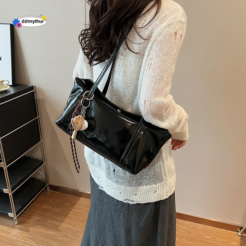 Oil wax leather Korean style minimalist INS flip underarm design, casual and versatile shoulder bag, large capacity tote bag ddmythur