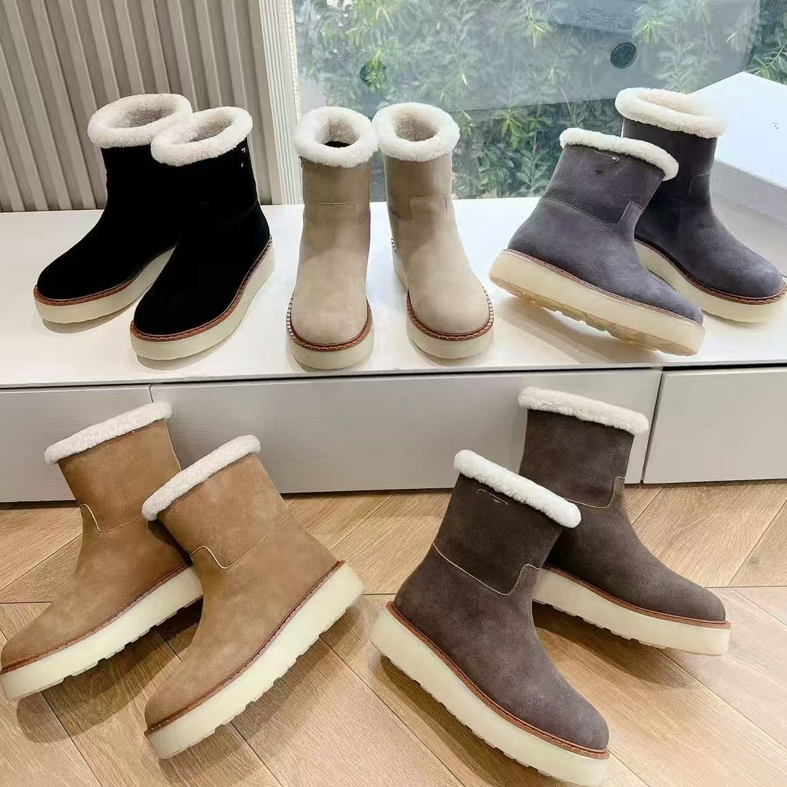 Top quality Suede fur boots winter warm wool Snow boots Shearling fluffy furry Boots womens slip on shoes Luxury designer fur shoes Brown black gray 35-42 box