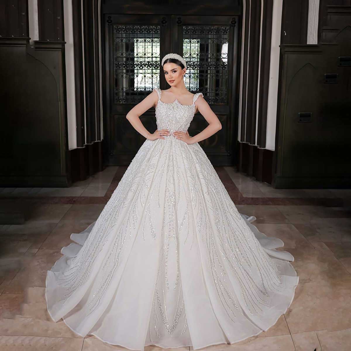 Classic A-Line Wedding Dresses New Ball Gown Bride Dress Beads Lace Pearls Bridal Gown Royal Train Robe De Vestido HOT SALE Customized Plus Size H2549
