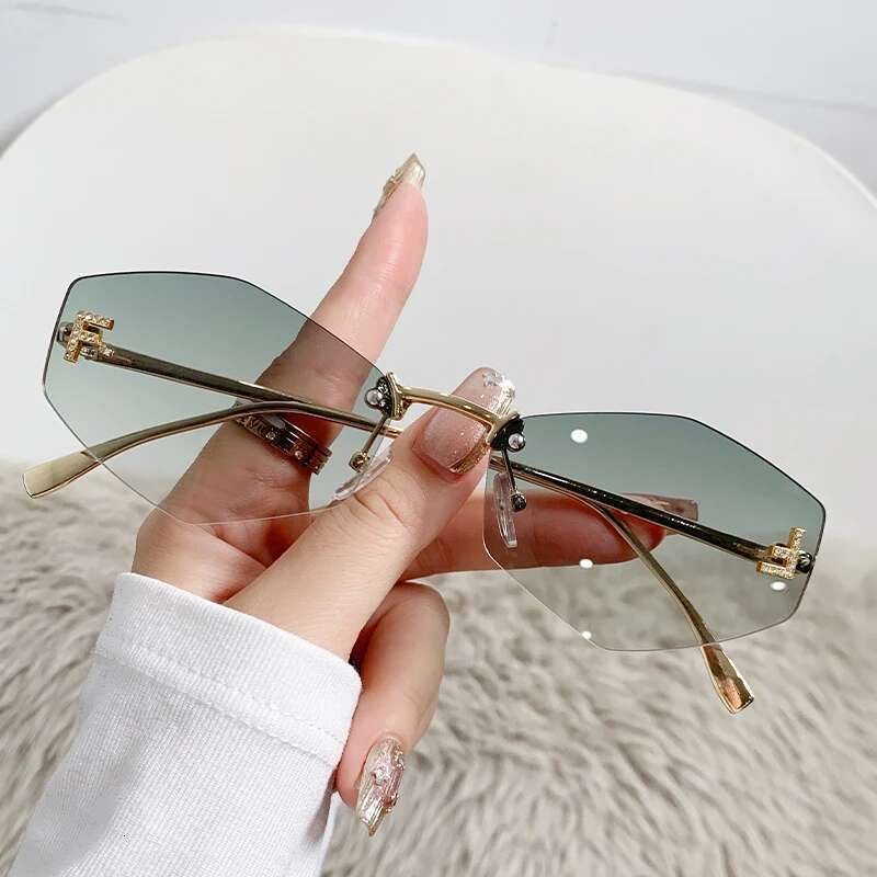 2025 New Frameless Letter F Dia-set Polygonal Fashionable Street Shot Sunglasses Women 90271