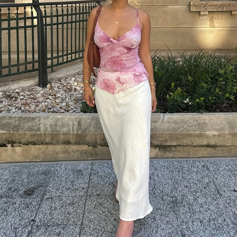 Bohemian beach backless vest womens vest Y2k Coquette tie dye printed vest elegant womens V-neck sleeveless layered crop top 250403