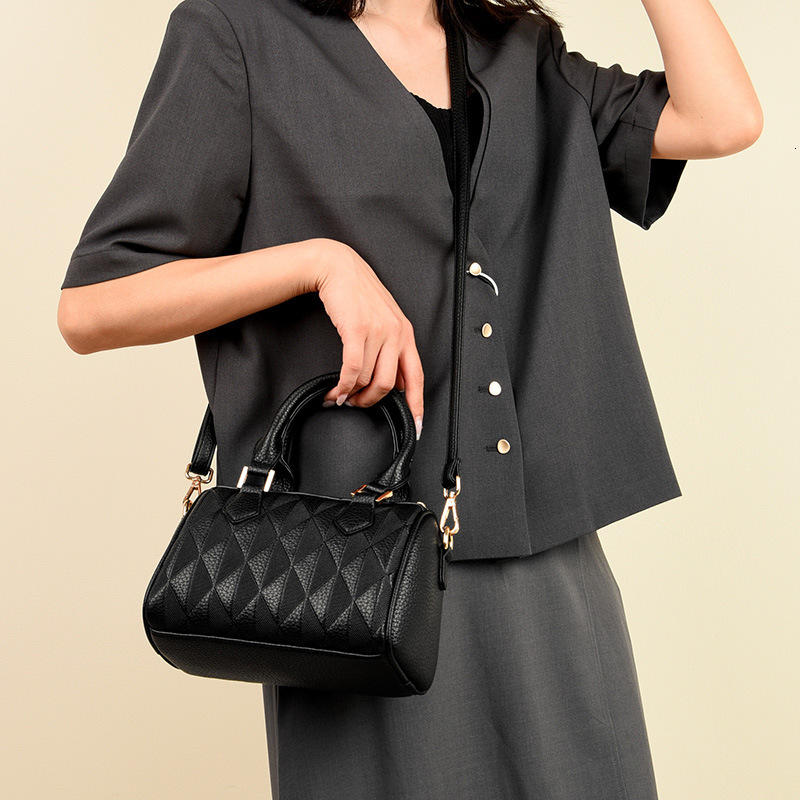 2025 New Pillow Bag Women's Fashion PU Leather Designer Bag Single Shoulder Crossbody Handbag