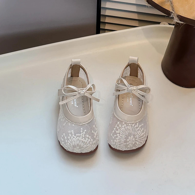 Summer Girls Sandals Net Fabric Beathable Embroidery Kids Princess Shoes Pink Beige Cover Toe Leisure Stylish Children Shoe 250407