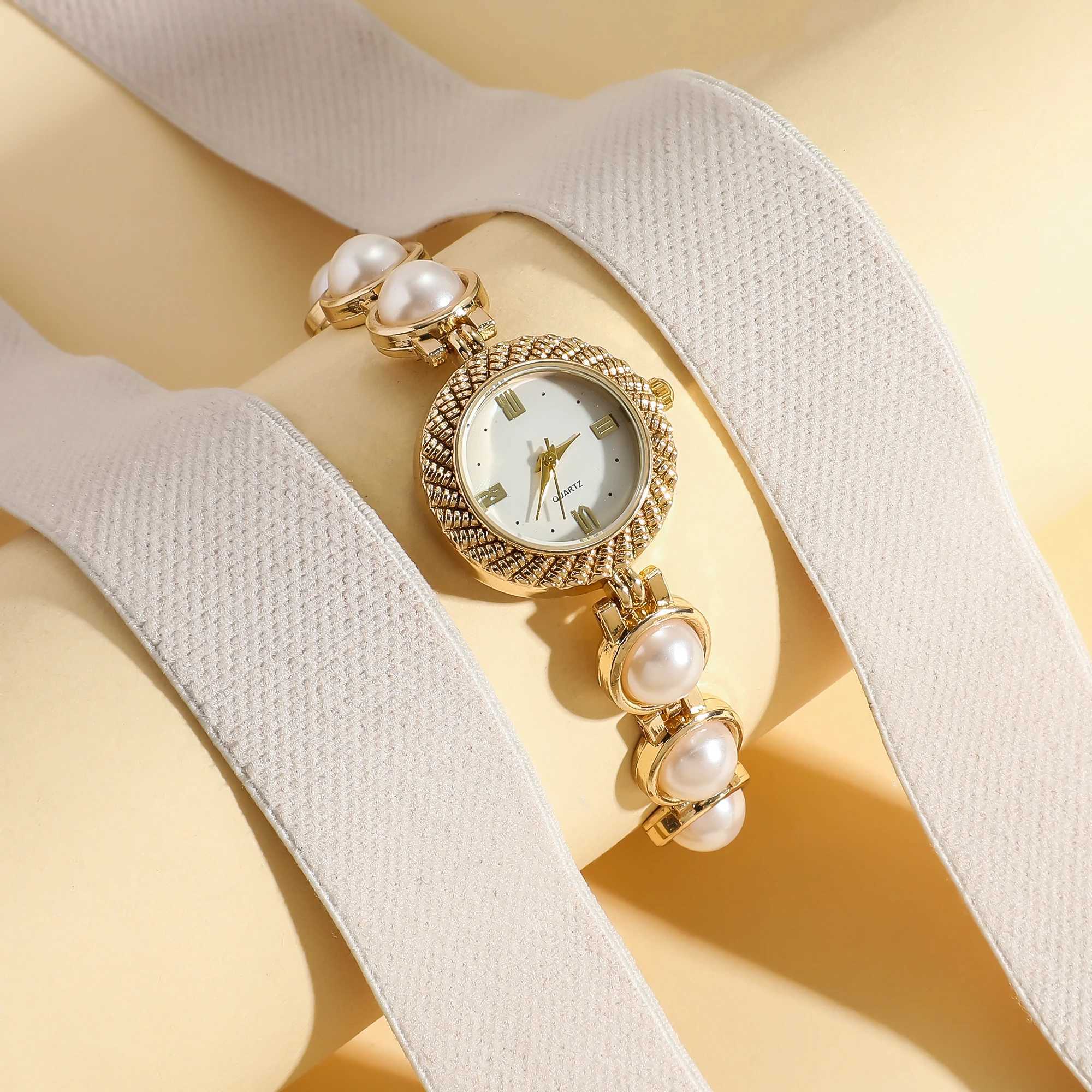 Ladies luxury compact hybrid diamond dot scale small dial pearl steel strip quartz watchT250408