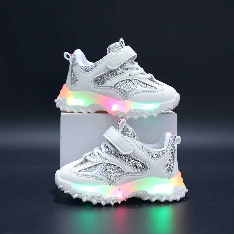 Childrens spring and autumn luminous sports shoes boys fashion sequins childrens casual shoes LED lights girls sports shoes W250407