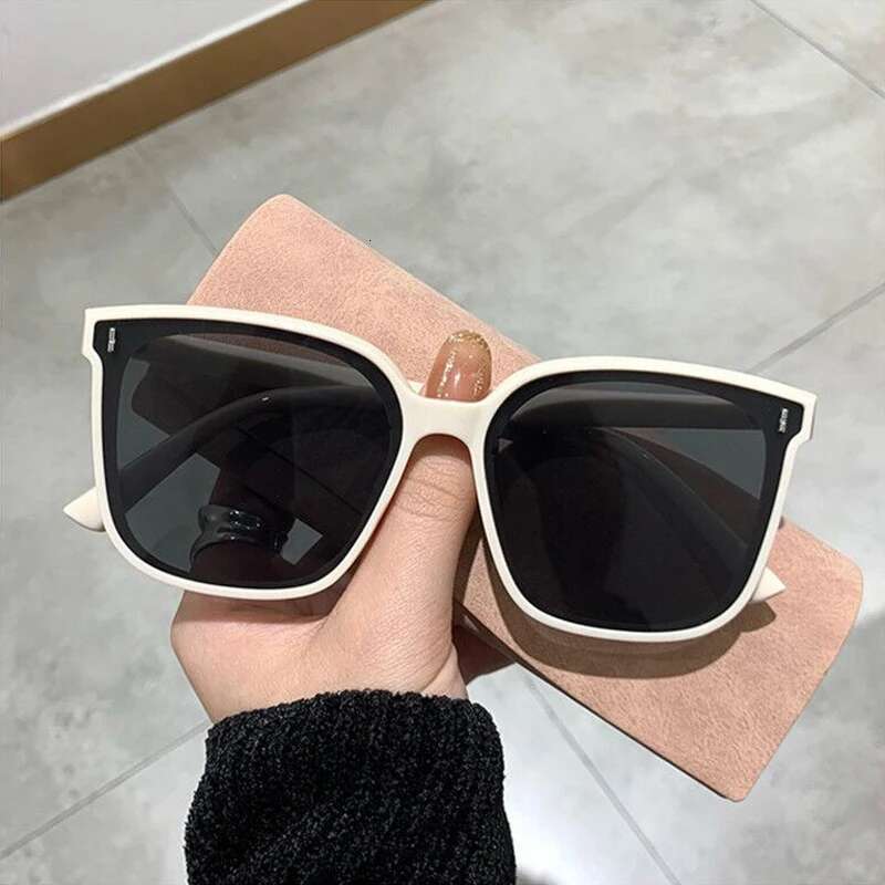 Square Sunglasses Women Designer Cat Eye Sun Female Classic Vintage Eyewear UV400 Outdoor Holiday Glasses