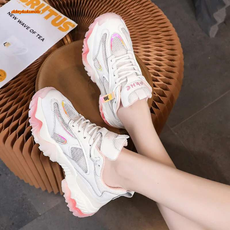 Sports shoes with a thick women's platform, breathable comfortable informal sports shoes, used for running, tennis, PIESS, gym, jogging and walki