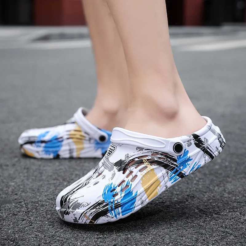 New Arrival Summer Mens Sandals Light EVA Mens Casual Shoes Hole Shoes Clogs Lovers Home Garden Outdoor Mens Beach Smooth Shoes Large Size 49 T250407