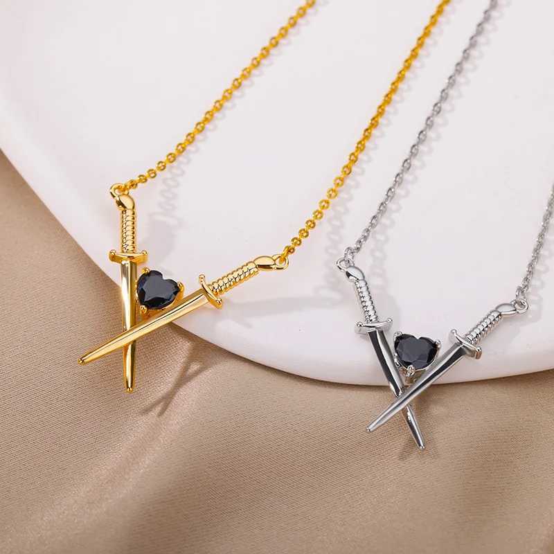 Sword and Heart Pendant Necklace for Women Vintage Gothic Gold Color Stainless Steel Necklaces Couple Wedding Aesthetic JewelryC250407