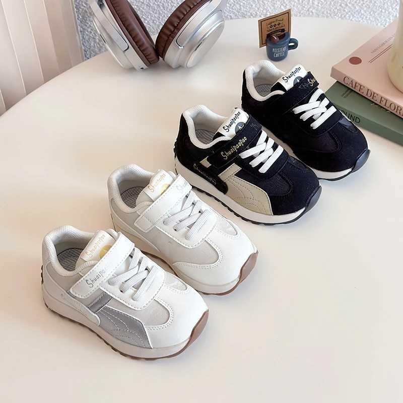 2025 Childrens Fashion Design Walking Shoes Sports Shoes Non slip Casual Shoes Boys and Girls Breathable Outdoor Board Shoes W250407
