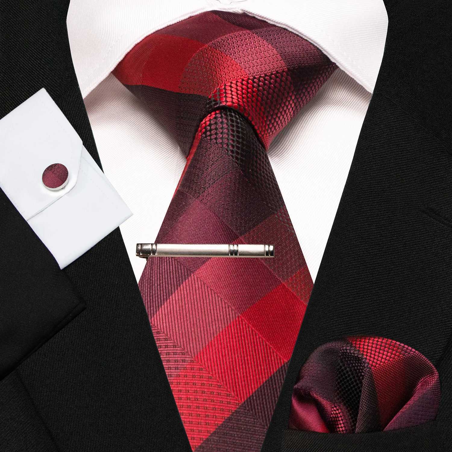 8cm Silk Mens Ties Green Black Ties plaid stripe NeckTie Pocket Square Cufflinks Tie clips Set Mens Wedding business Party Tie X250407