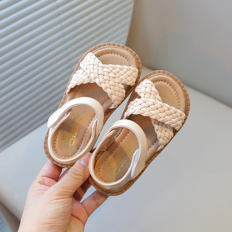 Toddlers Girls Sandals Kids Princess Beach Shoes Cross Tied Weave Style Fashion Children Summer Sandals Soft Cute 250407