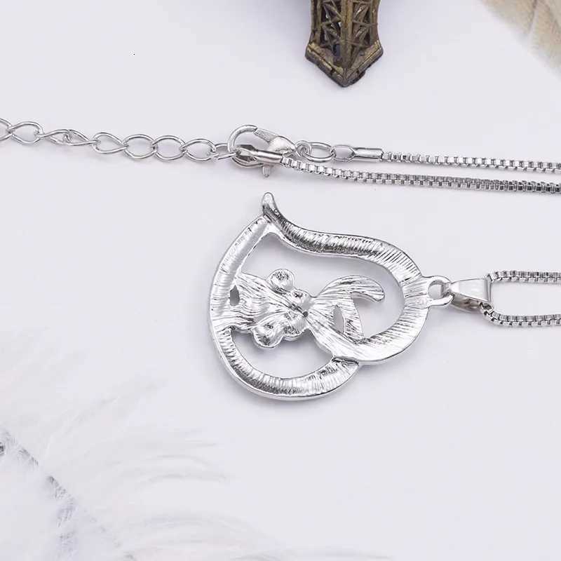 Crystal Charm Heart Shape Necklace For Women Girls Pet Lovers Rhinestone Cat Dog Paw Footprint Pendant Necklaces Jewelry GiftsC250407
