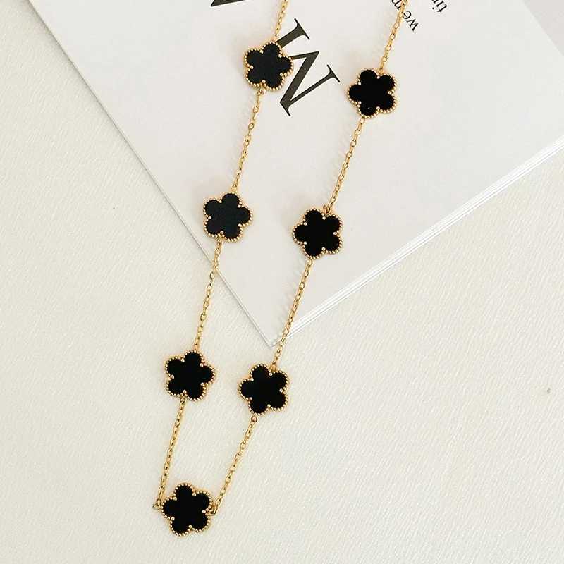 Sweater chain womens stainless steel necklace elegant womens necklace long necklace womens Christmas gift high-end jewelry Y250408