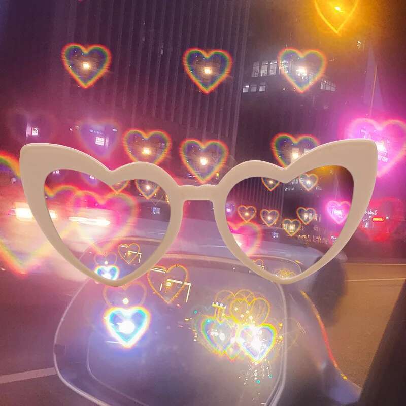 Heart-Shaped Glasses Fashion Heart Diffraction Sunglasses Watch The Night Lights Become Love Special Effect