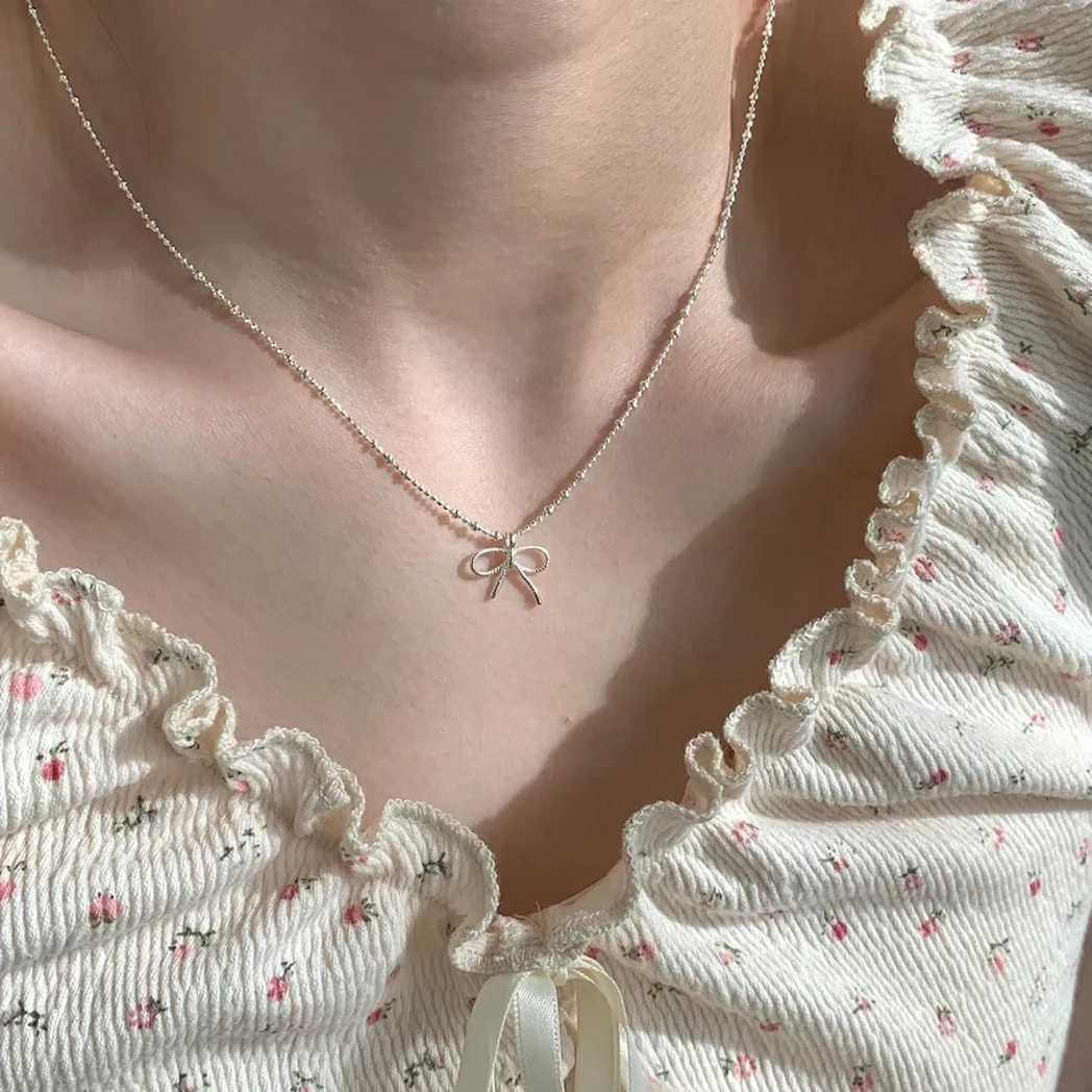 Creative Alloy Bowknot Necklace for WomenC250407