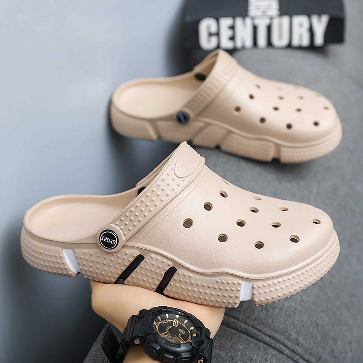 New Arrival Large size slider mens fashionable garden shoes Eva soft sole hollow toe flip sandals mens casual beach slider T250407