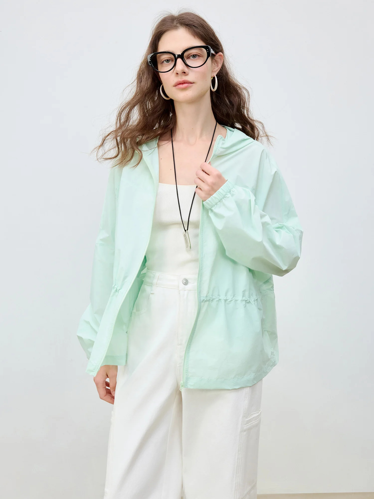 ZIQIAO Summer Womens Hooded Sunscreen Jacket Lightweight Outdoor Wear and Flat Silhouette 25ZQ92305 250407