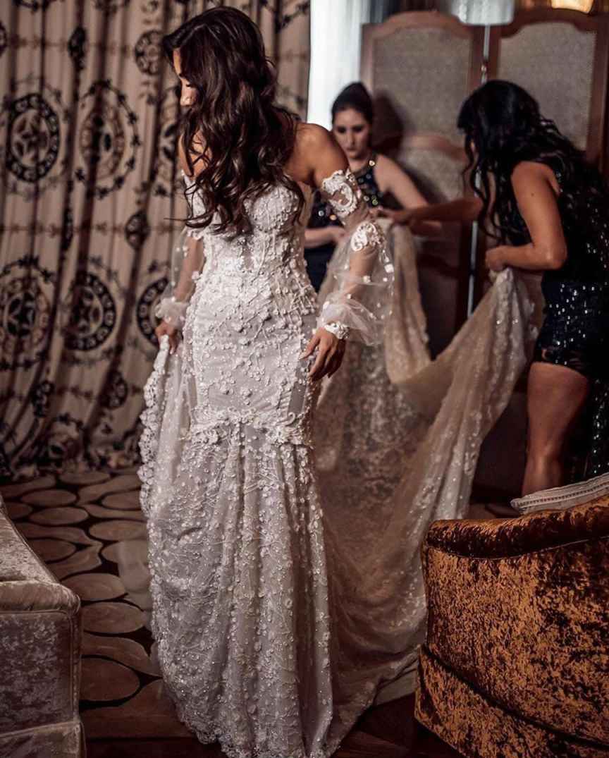 Classic Mermaid Wedding Dresses New Ball Gown Bride Dress 3D-Flowers Lace Bridal Gown Sweep Train Robe De Vestido HOT SALE Customized Plue Size H25677