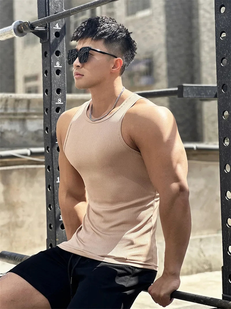 Mens elastic striped round neck oversized sleeveless T-shirt for gym running training fitness vest 250403