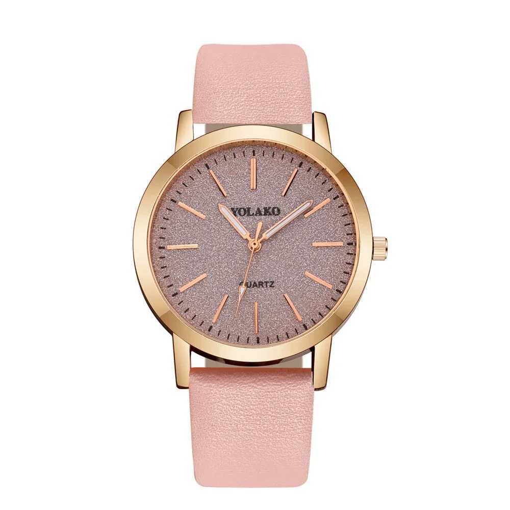 Womens leather quartz watchT250408