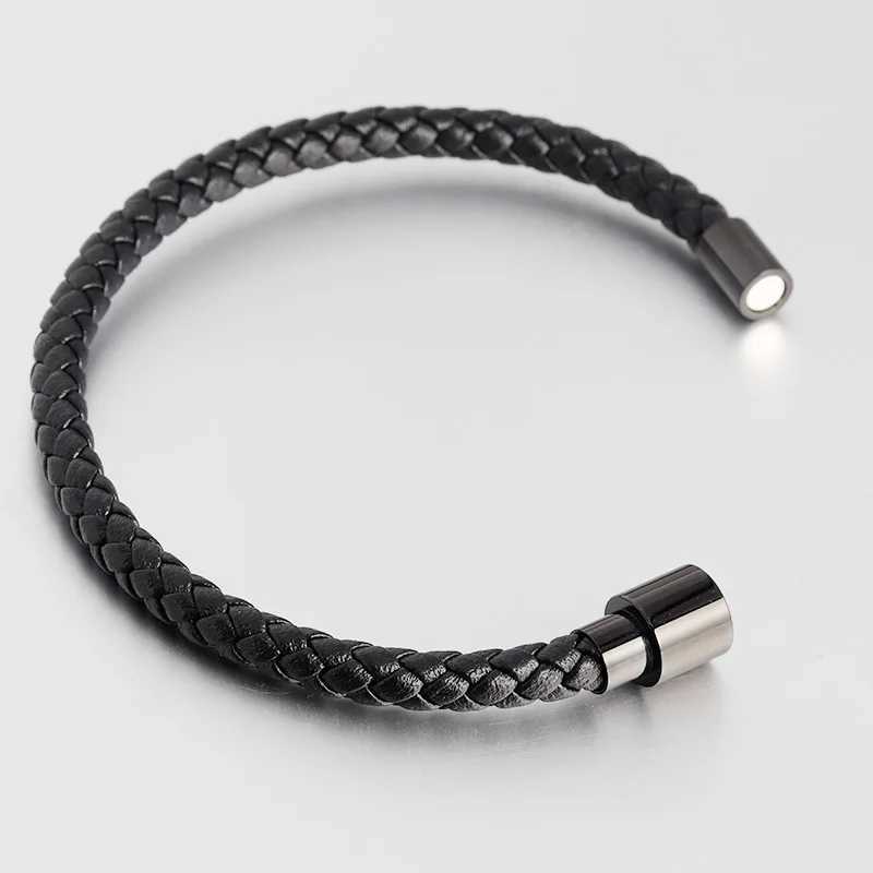 Mens Creative Fashion Simple Leather Cord Mens Bracelet Retro Handmade Woven Snakeskin Twist Bracelet Casual Jewelry GiftC250408