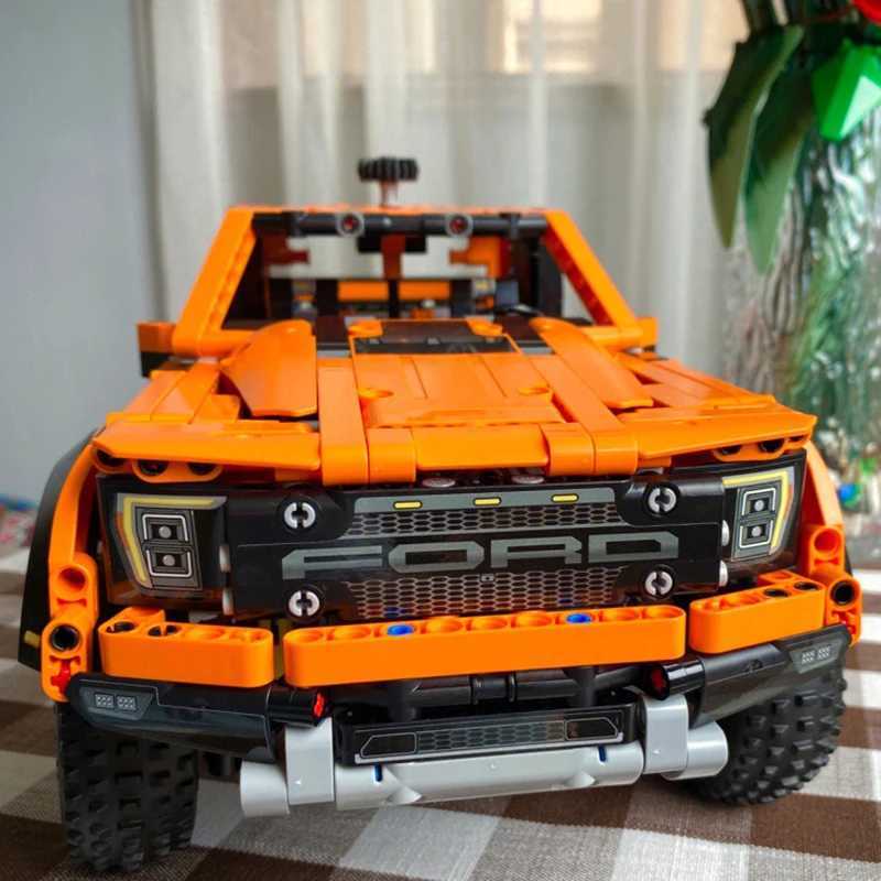 1379 pieces of technology Ford Raptors F-150 pickup truck racing block car assembly 42126 model block childrens toy gift W250408