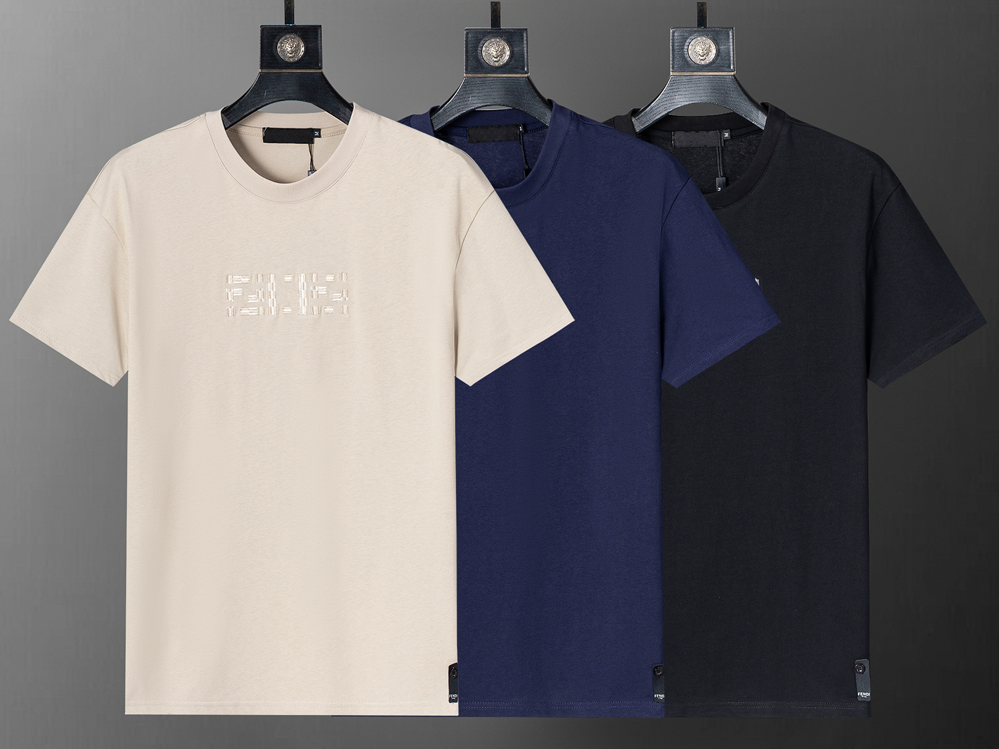 Luxury designer t shirt Men Women Fashion Tees Apparel Man Tops Round Neck Short Sleeves Casual Streetwear Clothing T-shirt