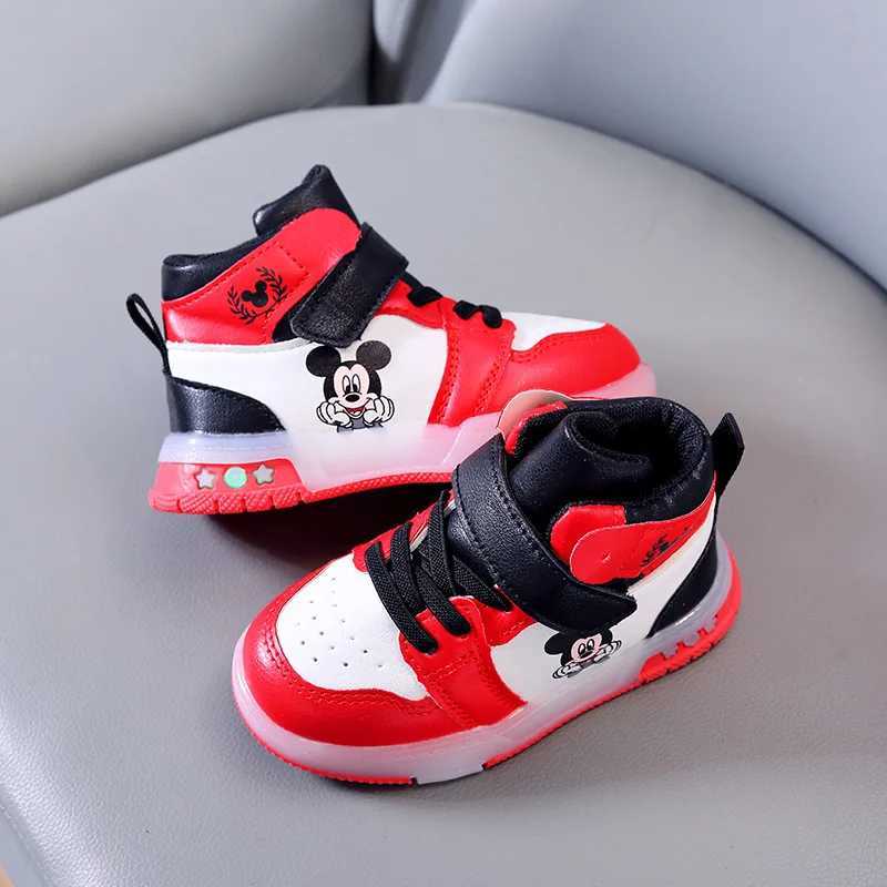 Childrens sports shoes boys and girls LED light sports shoes student shoes hooks anti slip childrens outdoor shoes basketball shoes W250407