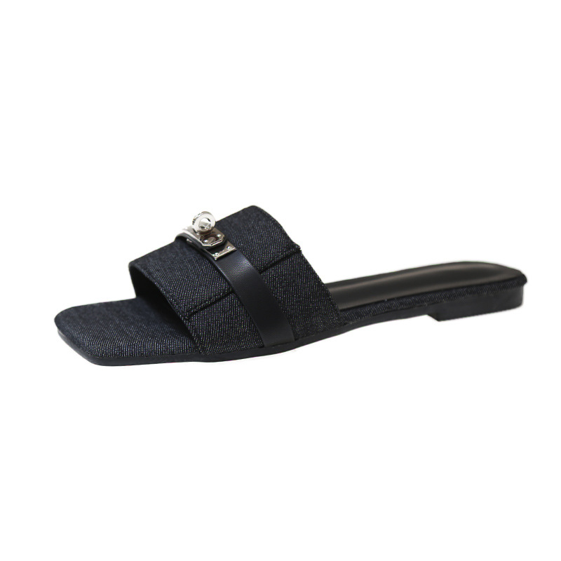 Ladies 2025 summer new fashion casual everything good looking flip-flops wear French flat sandals holiday fashion sandals beach shoes