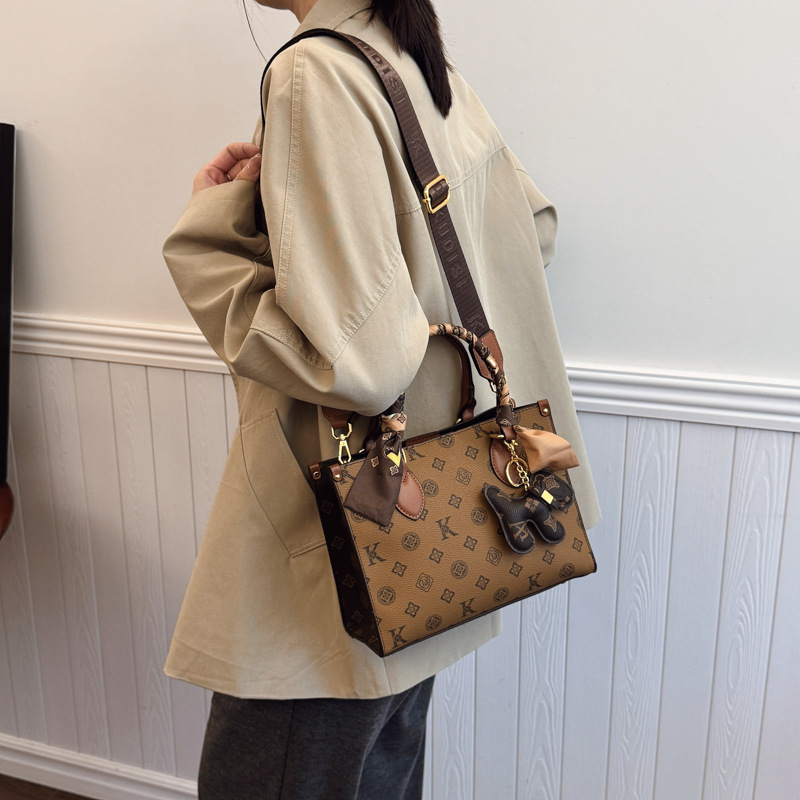 Free Shipping Brown Monogram Tote Bag Scarf Decoration & Bear Charm Retro Casual Large-Capacity Commuter Bag