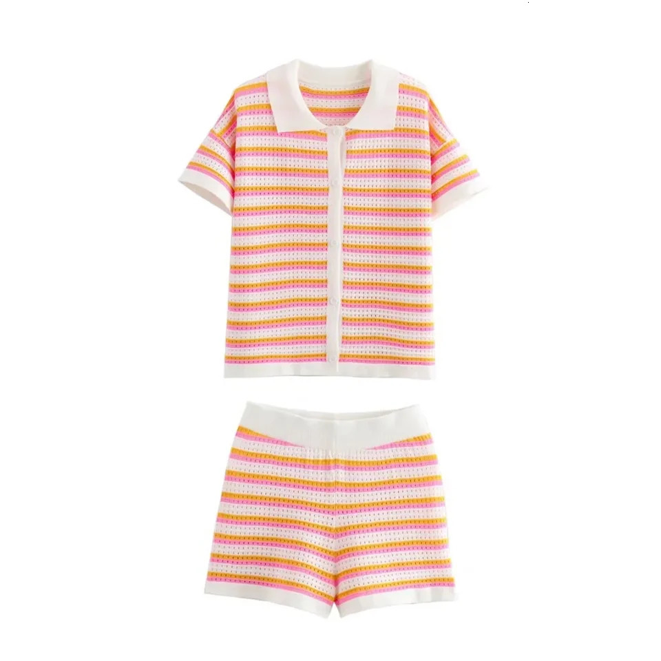 Knitted hollow single chest shirt high waist casual shorts set fashionable color blocking two-piece set 250401