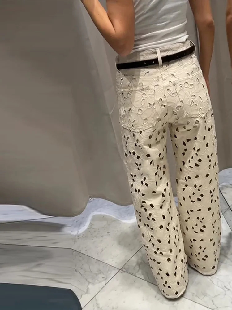 Hole White High Waist Womens Jeans Fashion Flower Hollow Loose Trouser SpringSummer Street Clothing 250407