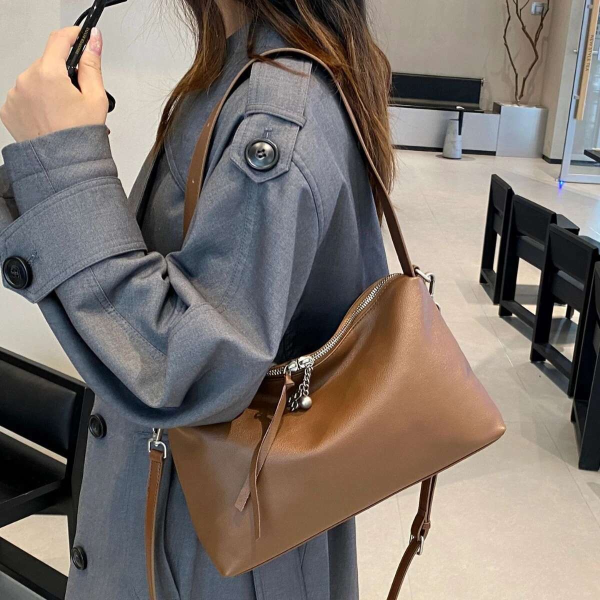 Soft-Tanned Cowhide Leather Women's Shoulder Bag, Spacious Minimalist Crossbody/Underarm Purse, Versatile Everyday Carry Handbag