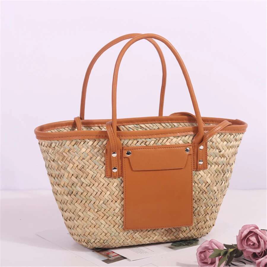 New Ladies Straw Woven Shoulder Rattan Portable Ladies Summer Beach Messenger Shopping Bag Large Hollow Handbag