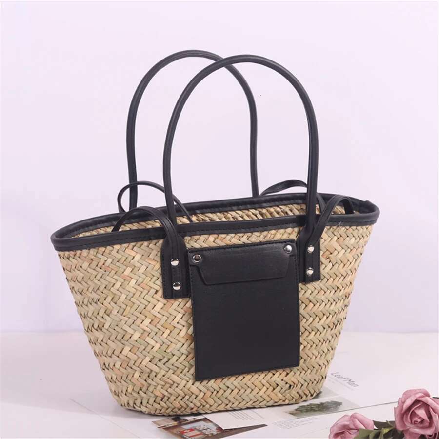 New Ladies Straw Woven Shoulder Rattan Portable Ladies Summer Beach Messenger Shopping Bag Large Hollow Handbag