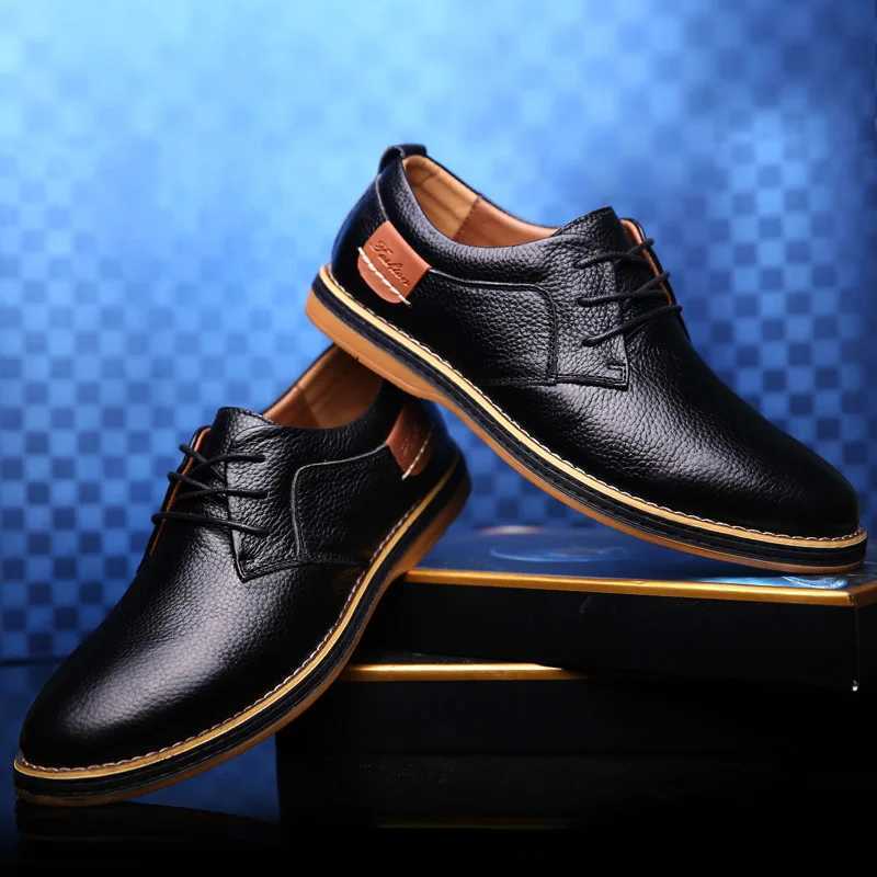 Classic Men Genuine Leather Dress Shoes ltalian Big Size 38-48 Men Lace-up Oxfords Shoes Loafers Brand Man Business Casual Shoes Z251107